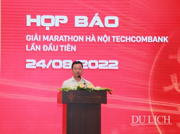Phó giám đốc Sở VHTT Hà Nội Phạm Xuân Tài phát biểu tại họp báo